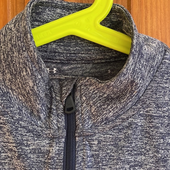 Under Armour top size 5
Preloved
Pet & Smoke FREE home - Picture 3 of 6